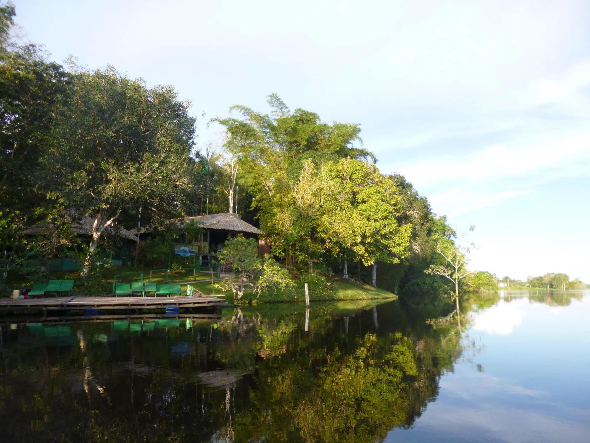 Dolphin Lodge Careiro Luaran gambar